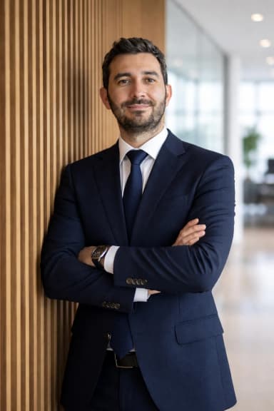 Fotografia profesională a echipei Marius Gheorghe, CEO & Co-Founder la UP2DATE SOFTWARE